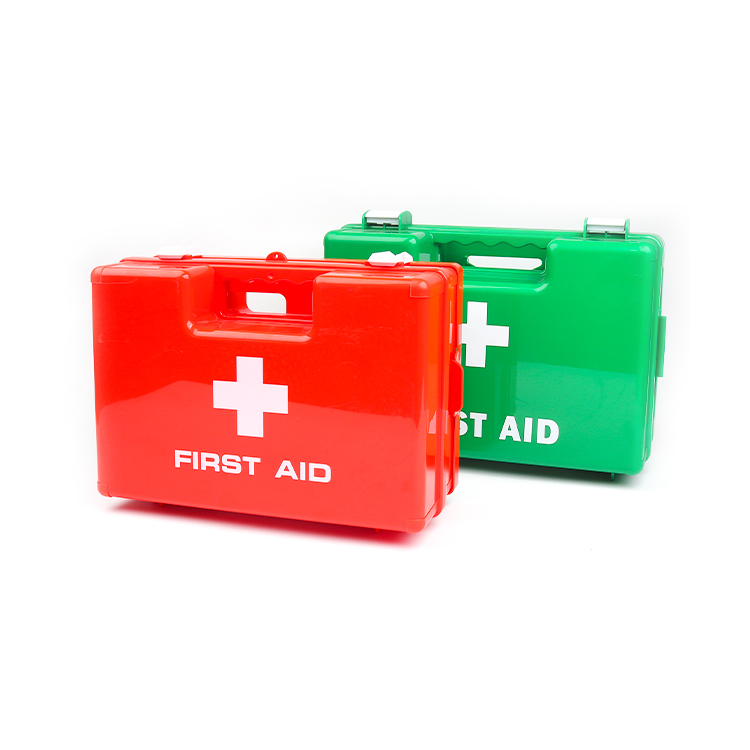 Outdoor Safety Alert: Authorities Emphasize the Importance of Carrying a First Aid Bag as Outdoor Injuries Increase